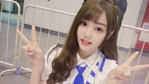 SNH48 一个像夏天一个像秋天(宋昕冉唱吧作品) - AcFun弹幕视频网 - 认真你就输啦 (ω)ノ- ( ゜- ゜)つロ