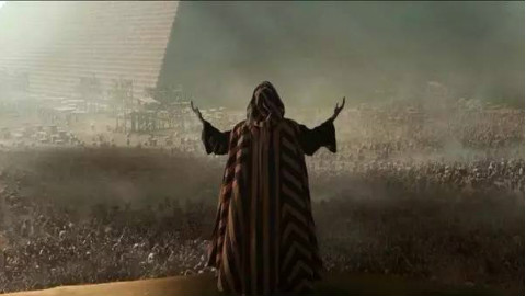 X战警:逆转未来 彩蛋 【你会看到天启小时候】