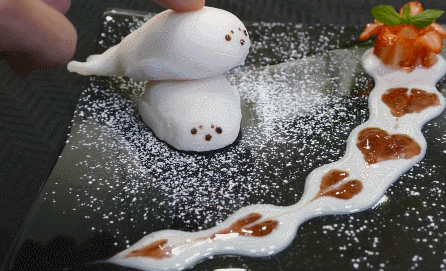 萌得让人下不去口的海豹草莓大福~简单易学,跟着日本小哥jun一起做