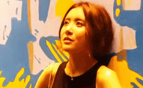 女记者好可怕……3个半小时,一个问题接一个问题,换我可能10分钟就gg