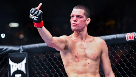 【UFC202期发布会】小麻对喷嘴炮,互扔水瓶【