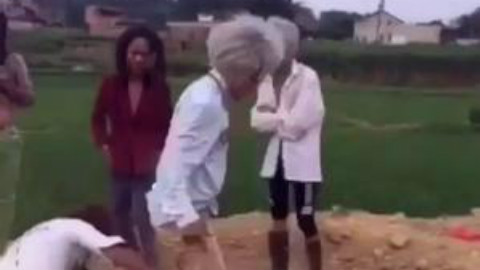 杀马特斗舞小合集 - AcFun弹幕视频网 - 认真你就输啦 (ω)ノ- ( ゜- ゜)つロ