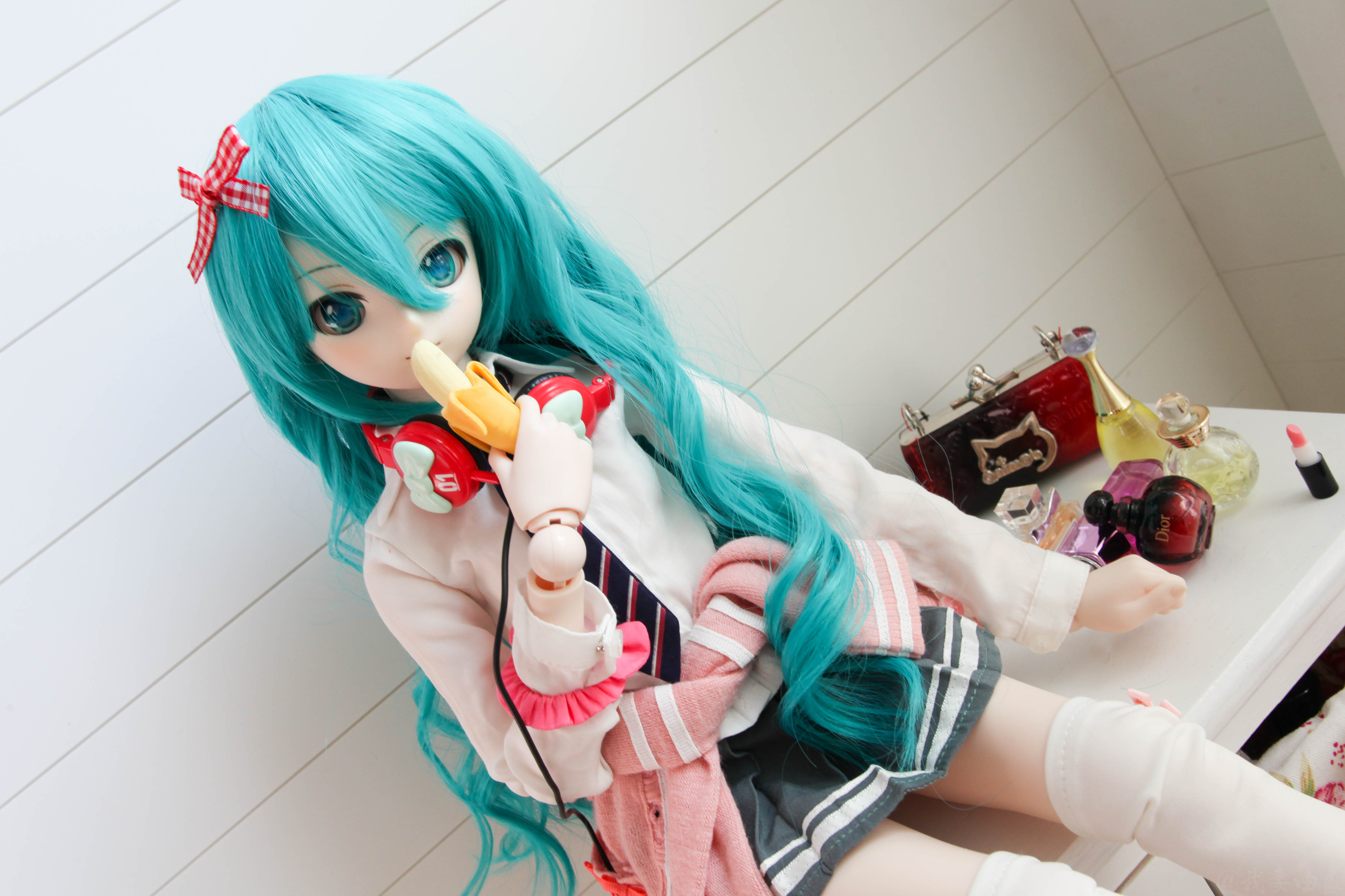 美少女jk初音未来喂你食蕉