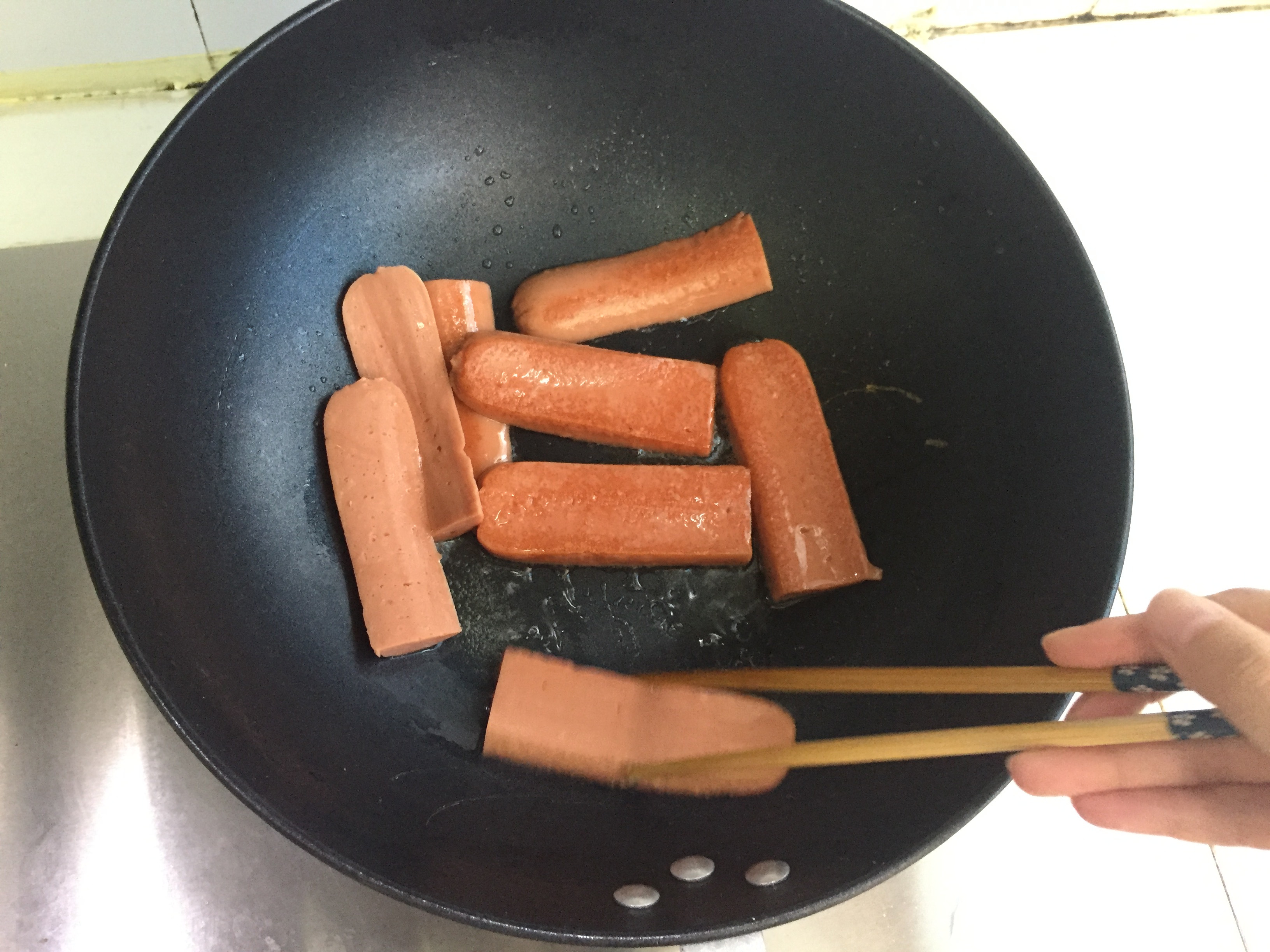 鸡蛋灌饼车_鸡蛋灌饼收入(2)