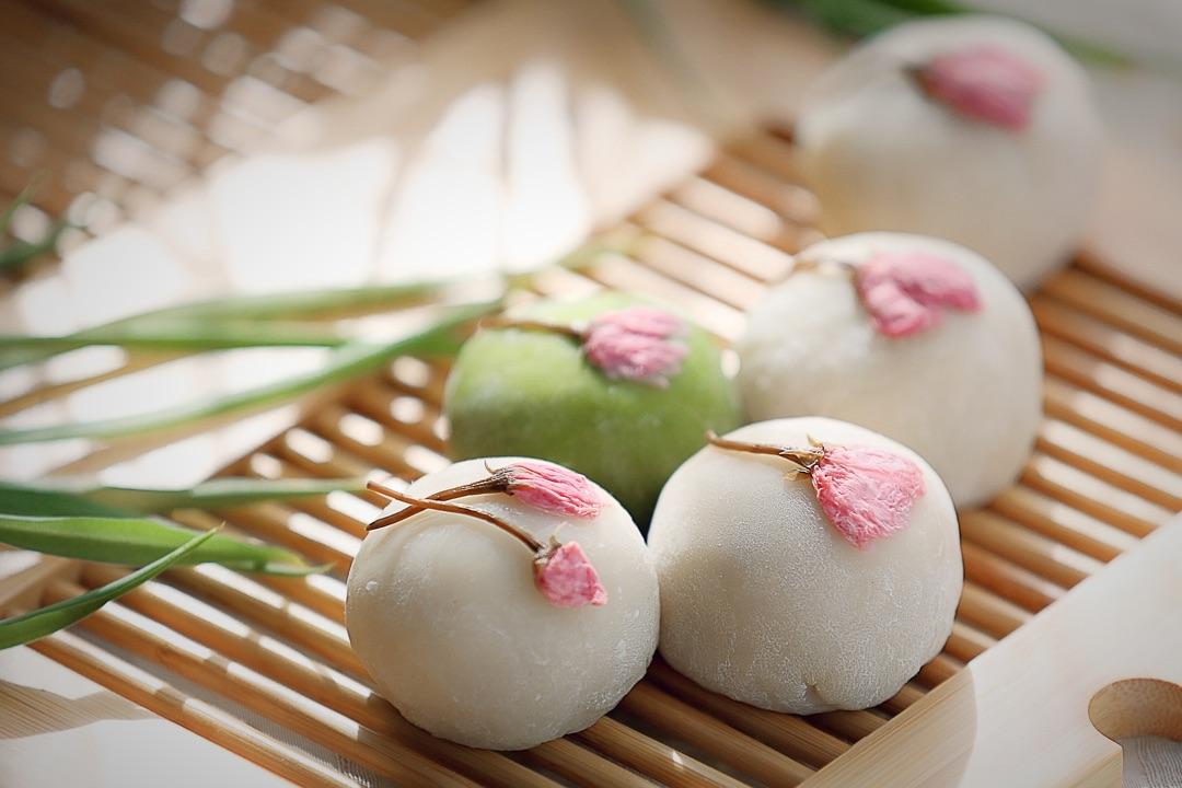 “小葱轻食记”--软糯可口的大福,在家也能做精致甜品!