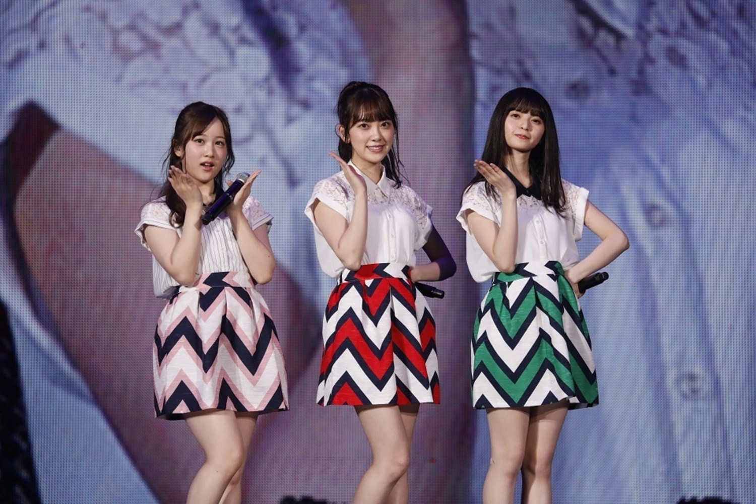 整体歌单的目标也与在上海场是给「第一次看乃木坂46」的观众不同,在