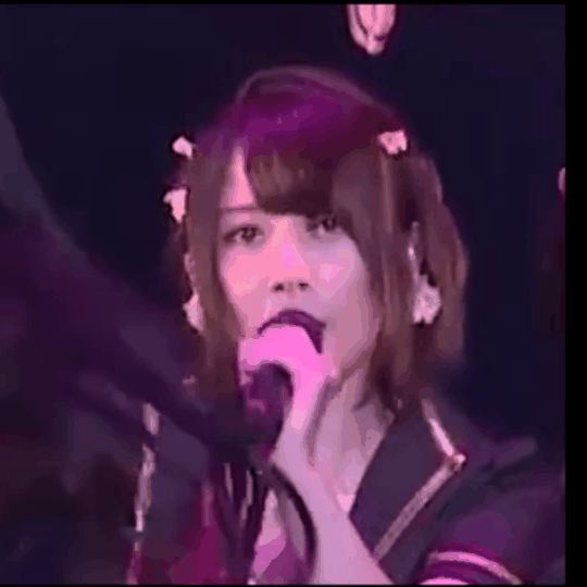 【佐贺偶像是传奇live】种田梨沙镜头gif