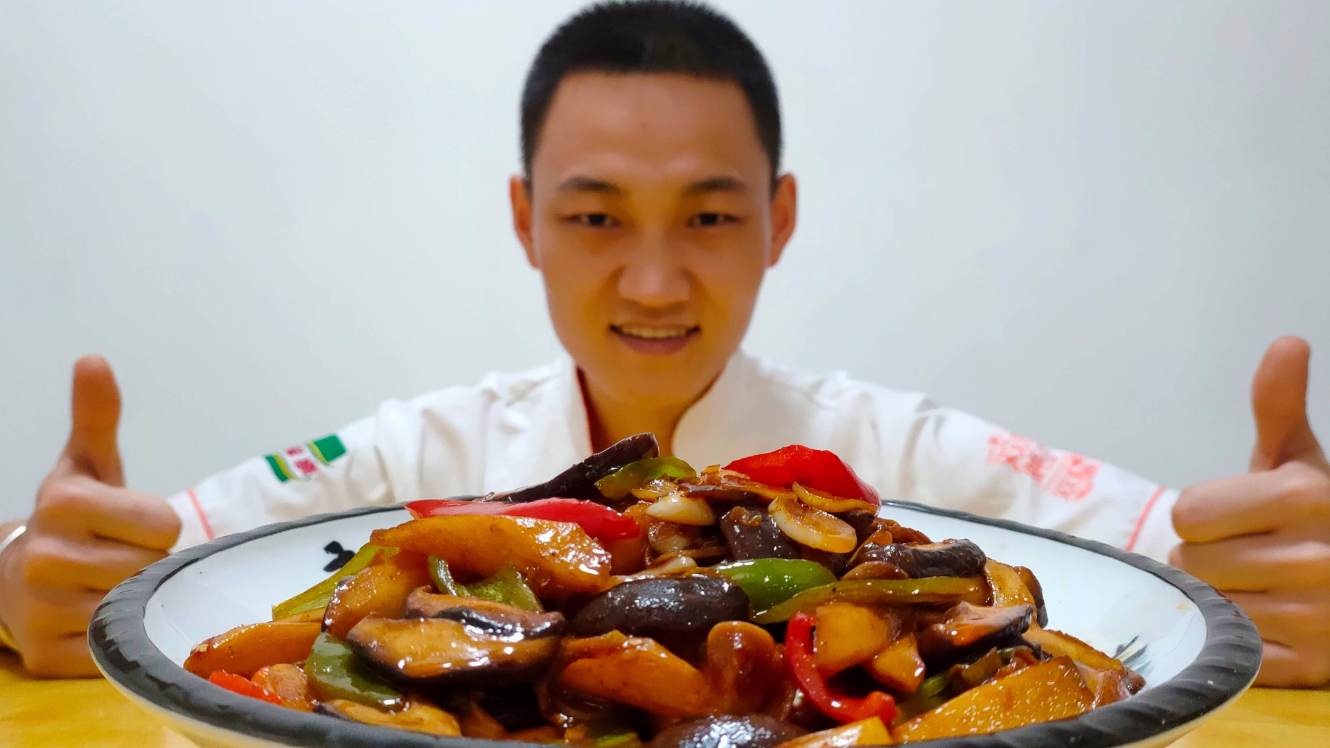 东北厨子大鹏