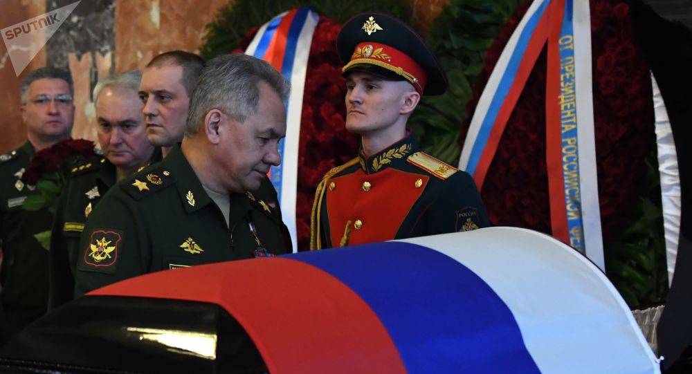 俄罗斯国防部长谢尔盖·绍伊古2月27日在莫斯科郊外梅季希市联邦军人