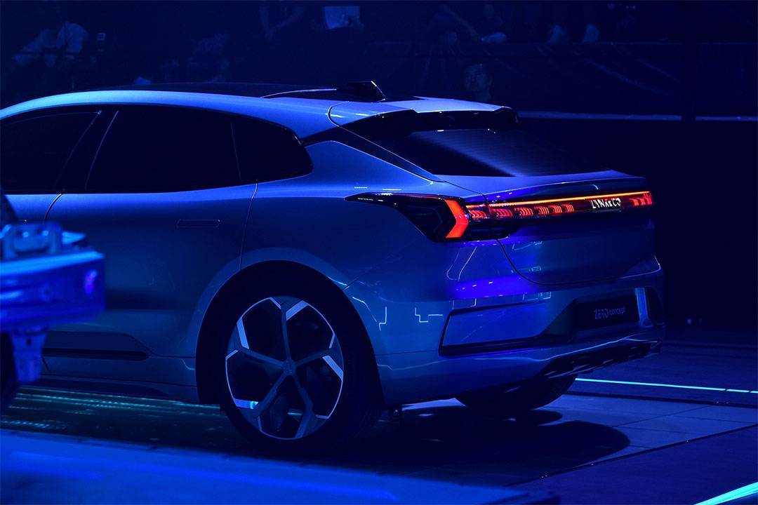 领克zero上海车展预售续航700km造型时尚内饰豪华