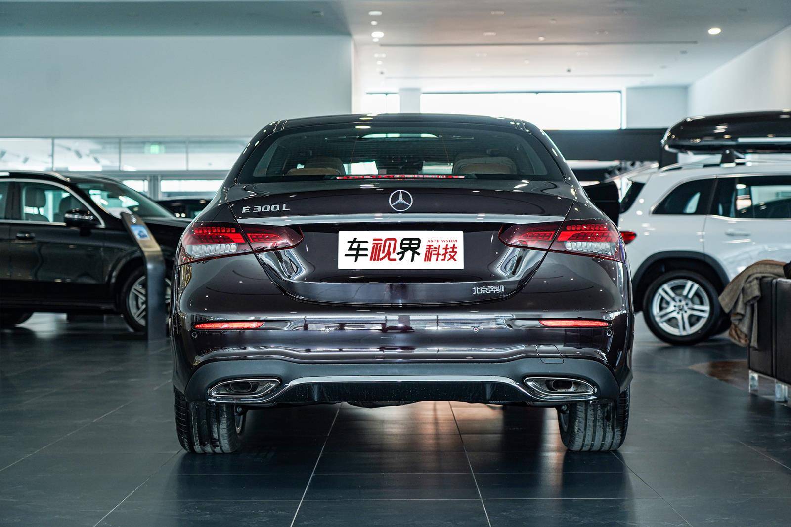 实拍2021款奔驰e300l尊贵运动型你喜欢的它都有