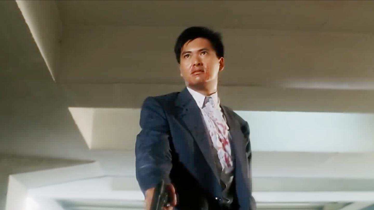 赌神高进精神错乱, 刚刚在停车场大杀四方, 冲出医院又被车撞倒