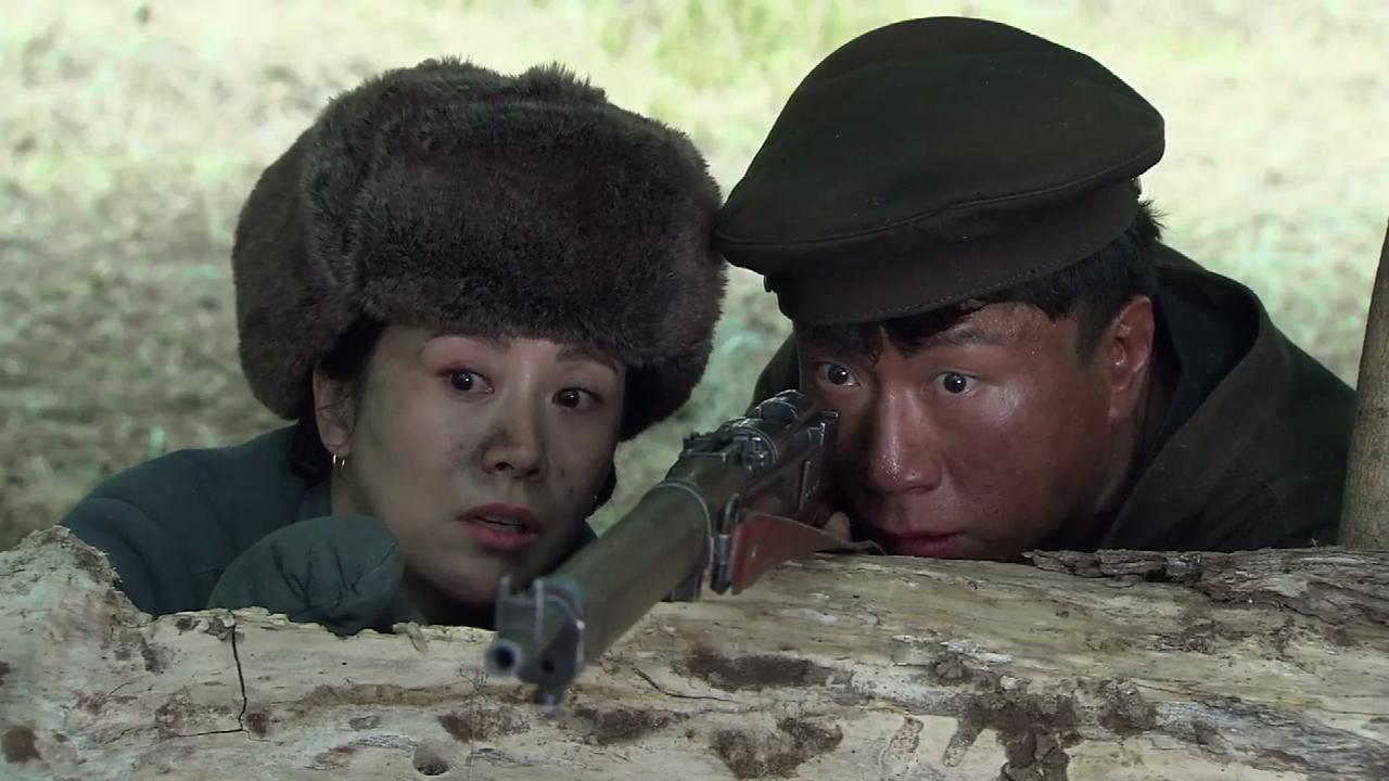 二炮手: 李四教贼九物理学打枪, 用子弹擦石头边, 直接一击致命