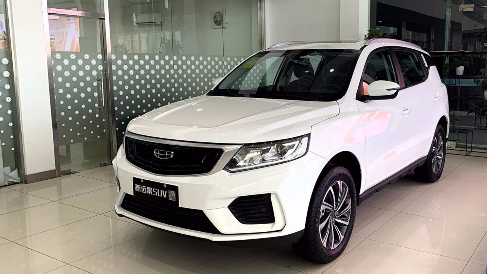 go车扫一扫外观设计更精致悬浮式车顶是亮点吉利新款远景x6外观体验