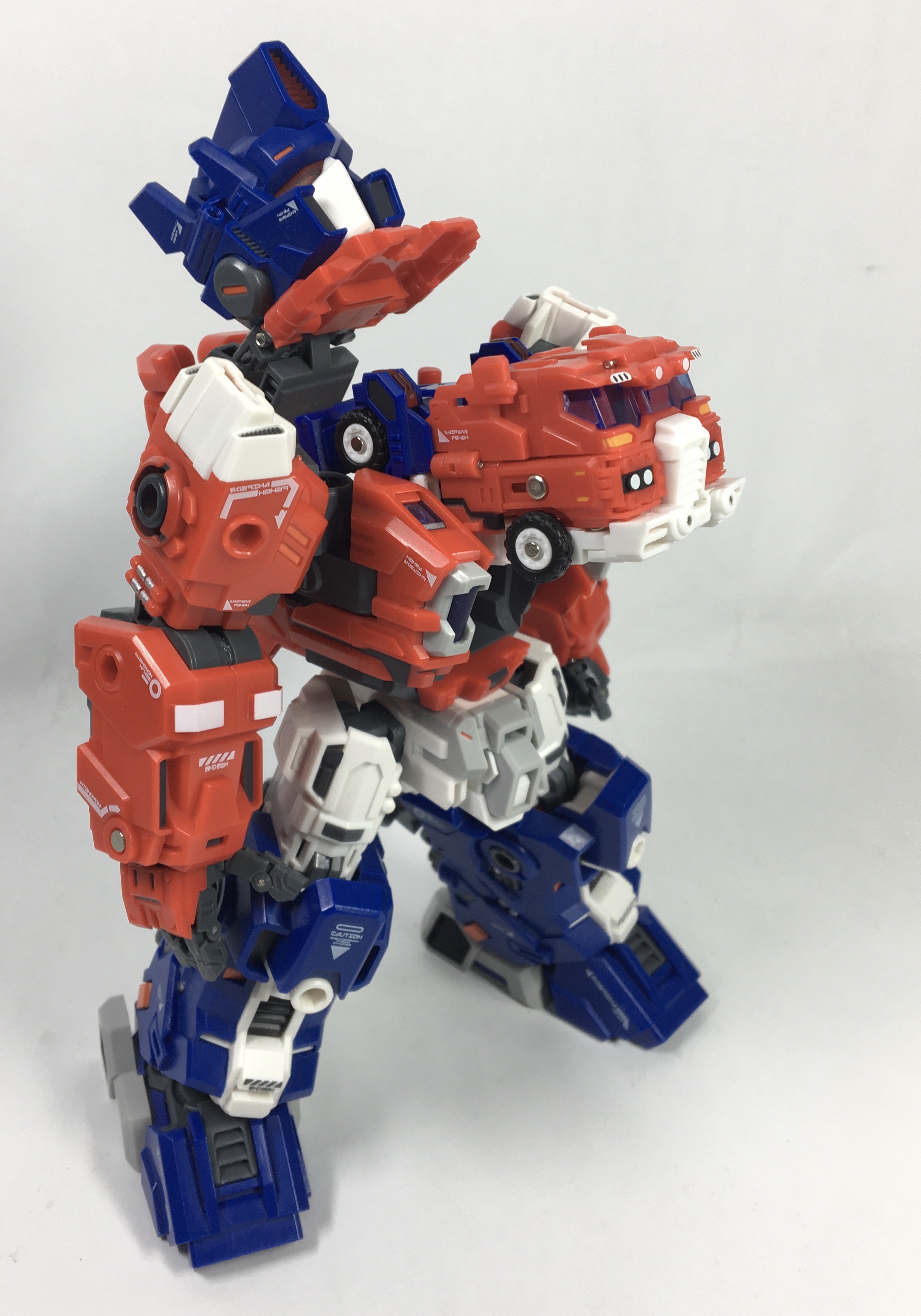 模玩测评变形金刚柱子哥降临诚造社神皇仁杰豪华版测评