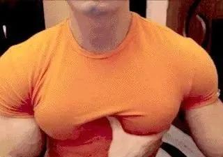 傲人的"罩杯"长在38岁男程序员身上 医生:男性乳房发育不可小觑