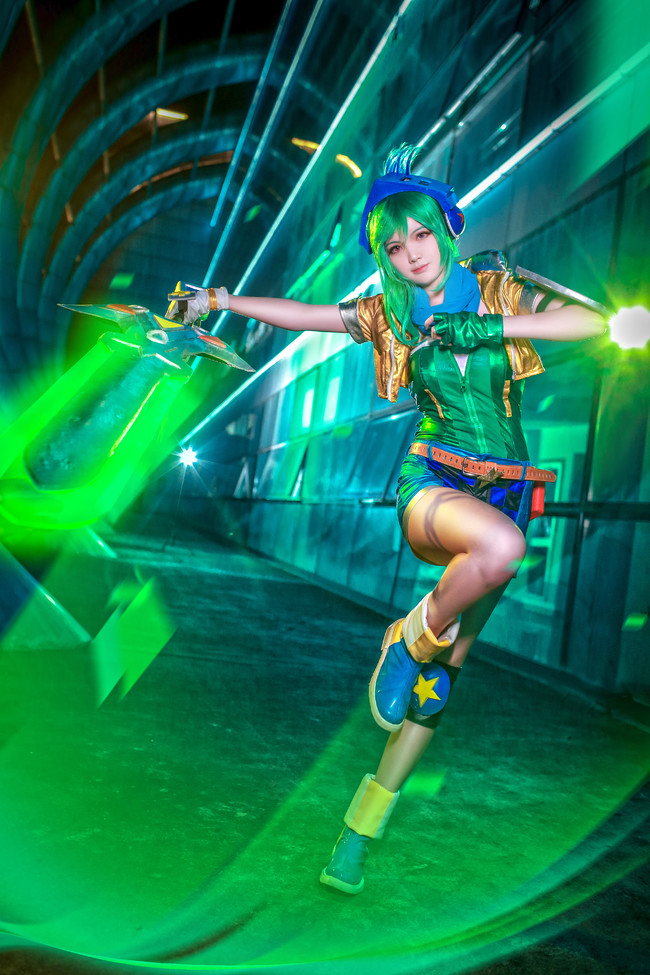 cos英雄联盟电玩勇者锐雯