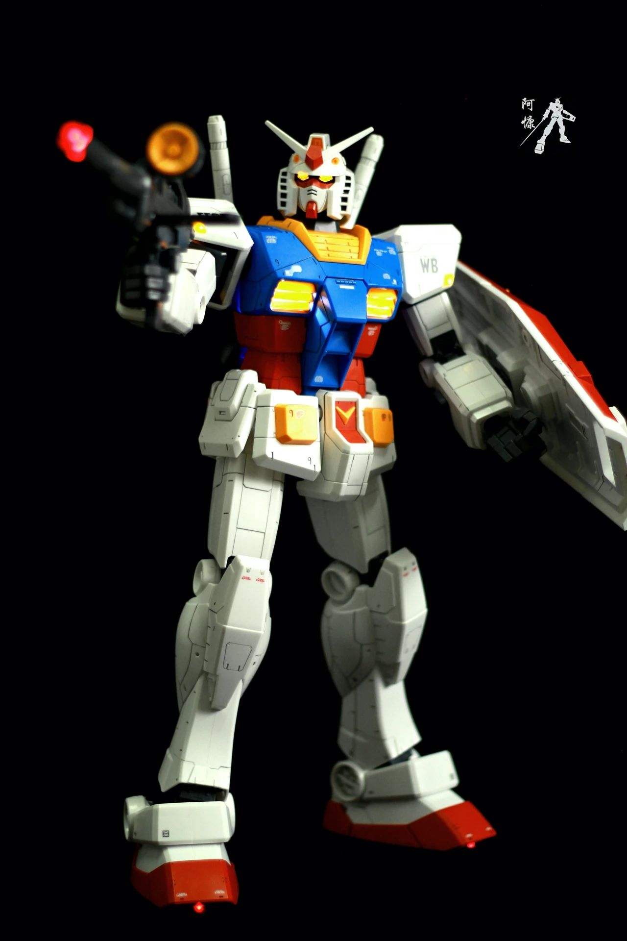 megasize元祖高达加灯