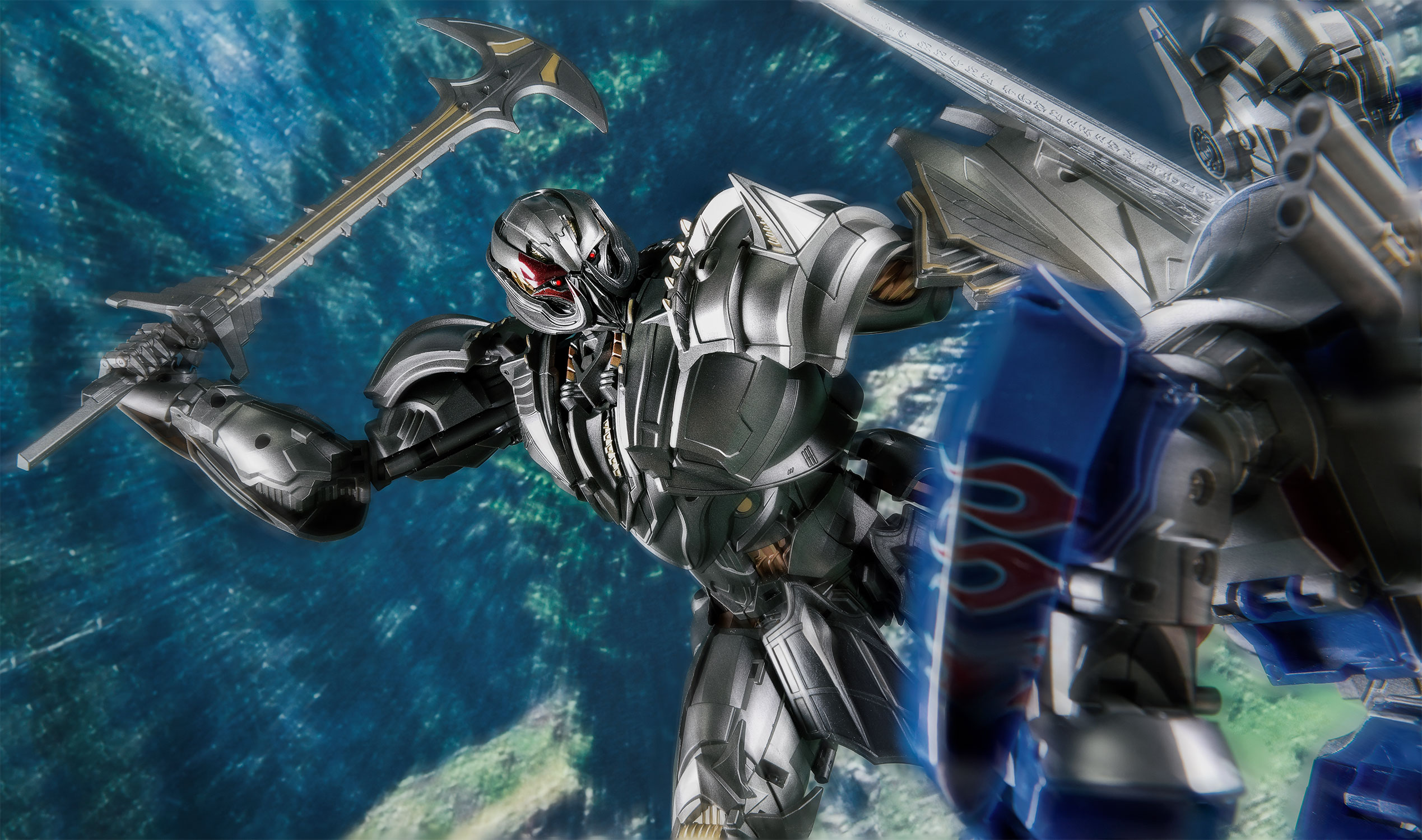 ut又一款电影系变玩力作,造型相比上一款骑士柱体型更加圆润,变形设计