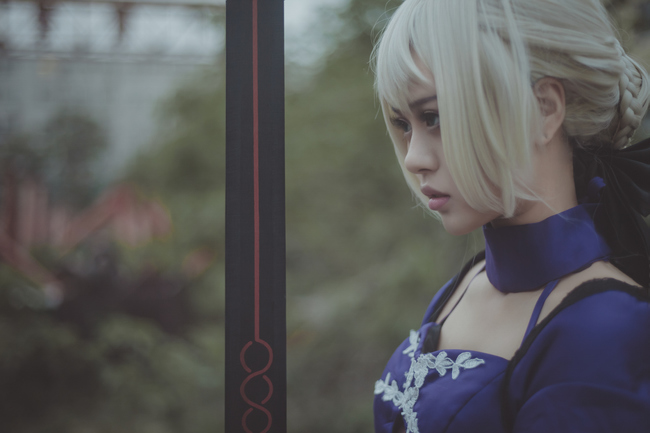 Cos Fate Zero 黑化saber Acfun弹幕视频网 认真你就输啦 W ノ つロ