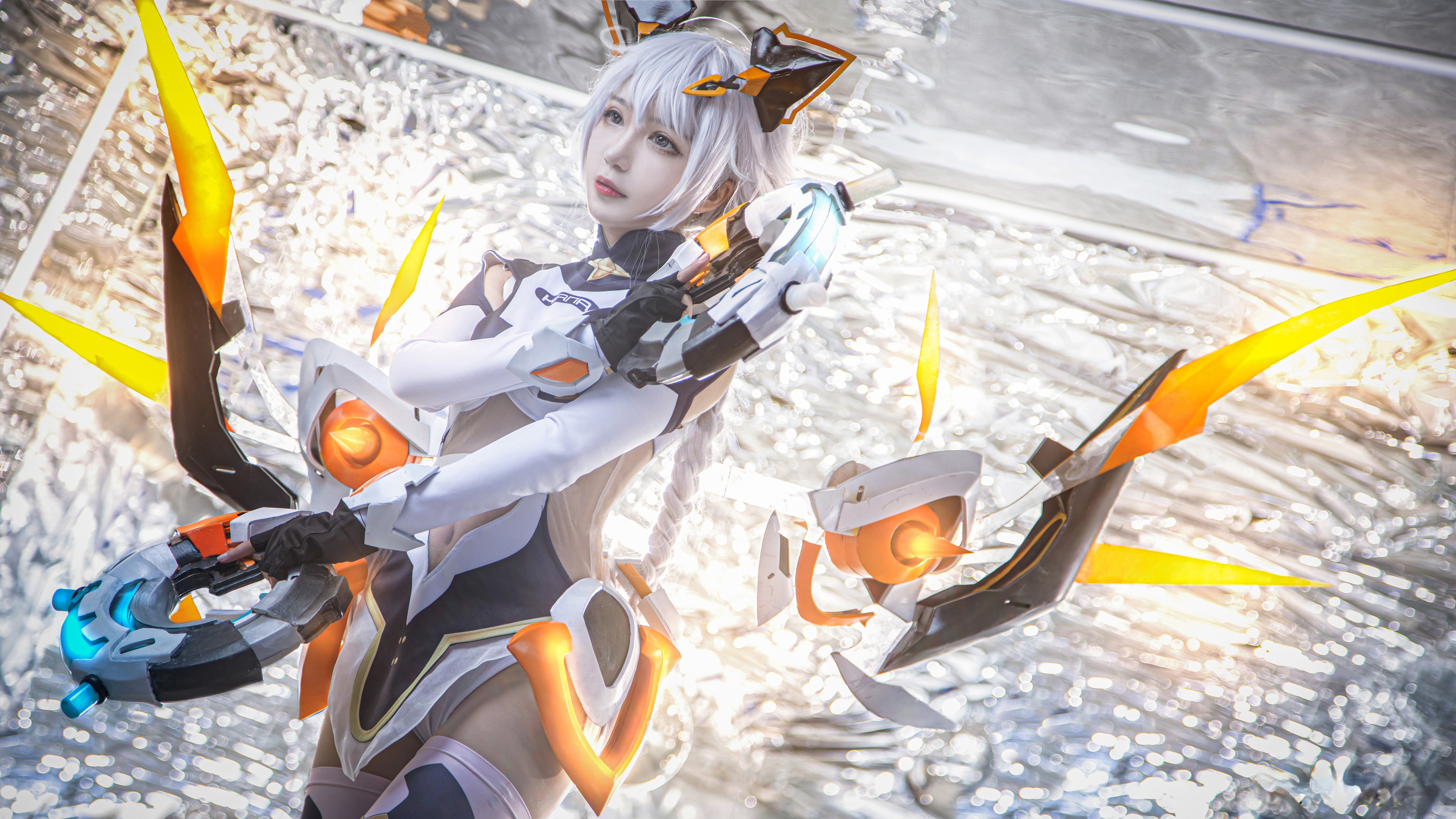 cosplay精选 | 崩坏3琪亚娜cosplay,纯白机甲美少女