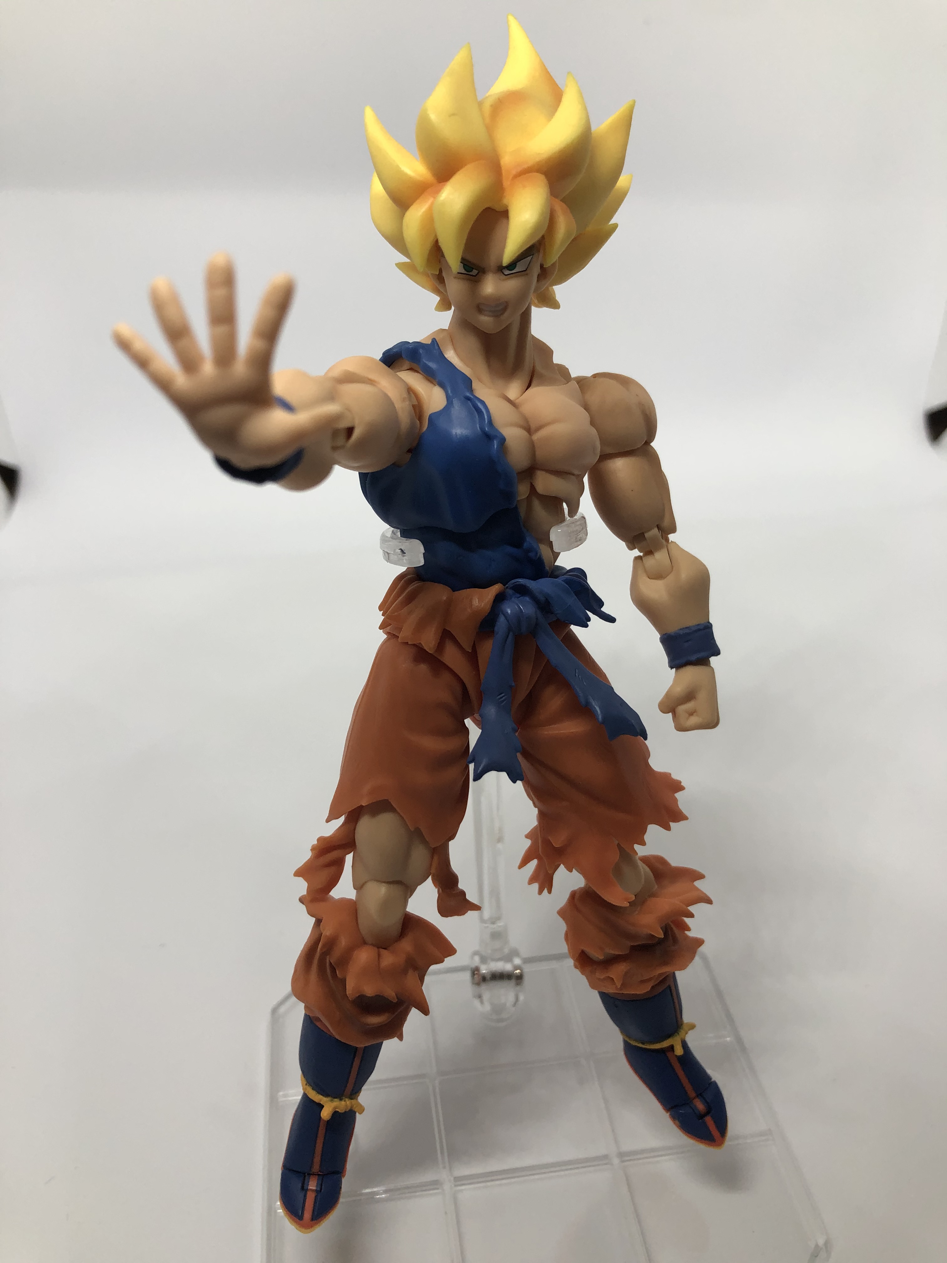 总结:不得不说龙珠是最适合做成玩具的作品之一,整体上造型涂装都挺