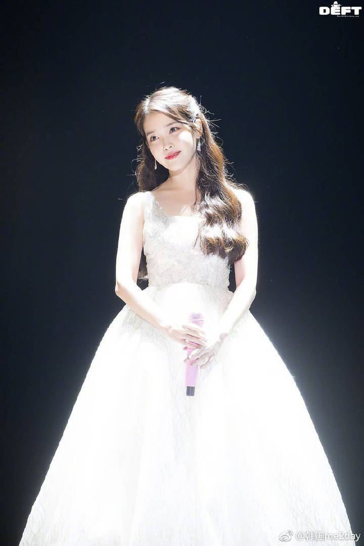 韩国顶级女solo歌手iu出道十年的沉浮历程女王之路的艰辛与磨练