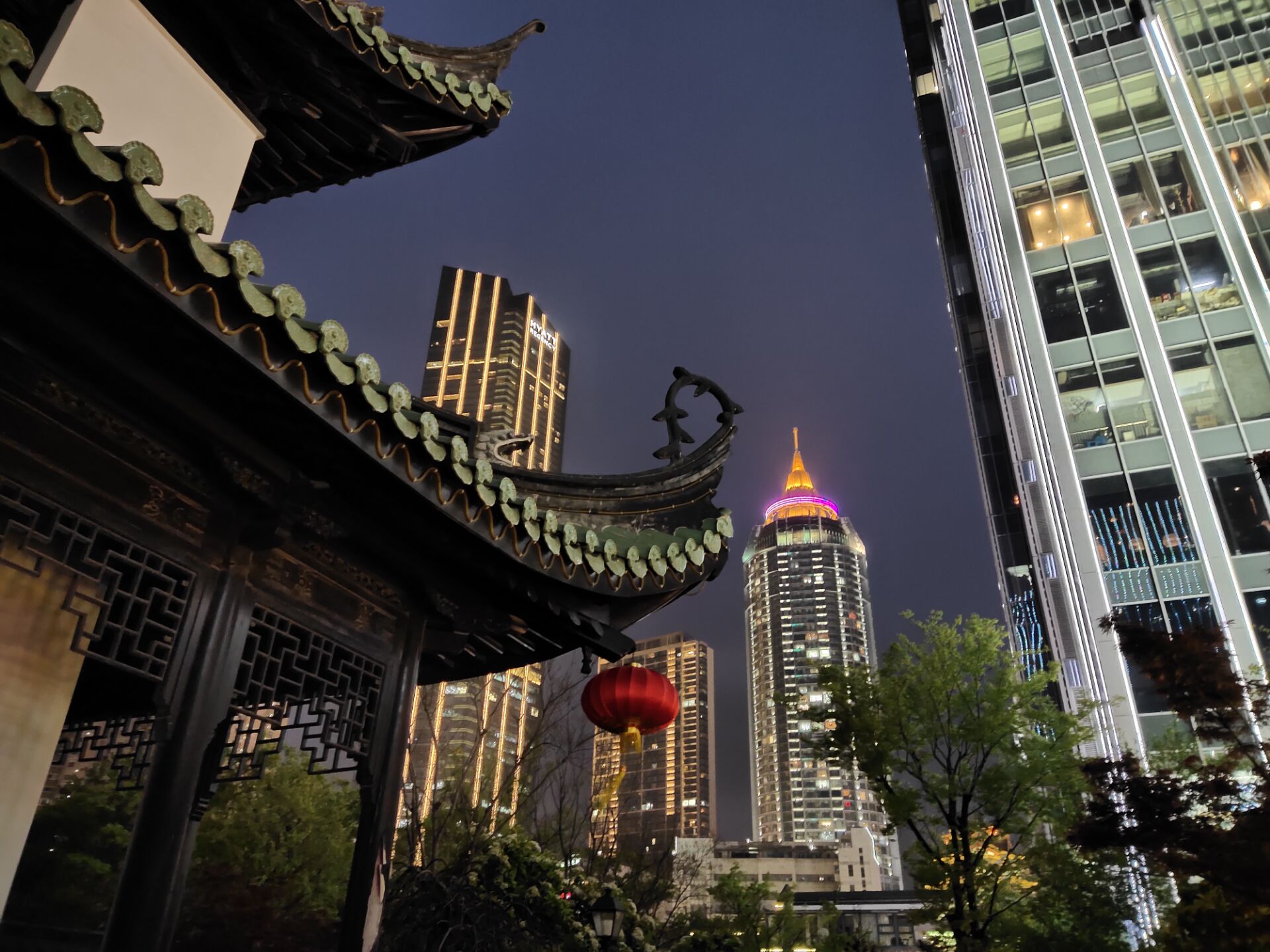 奔走在无锡——夜游崇安寺,南禅寺 - acfun弹幕视频