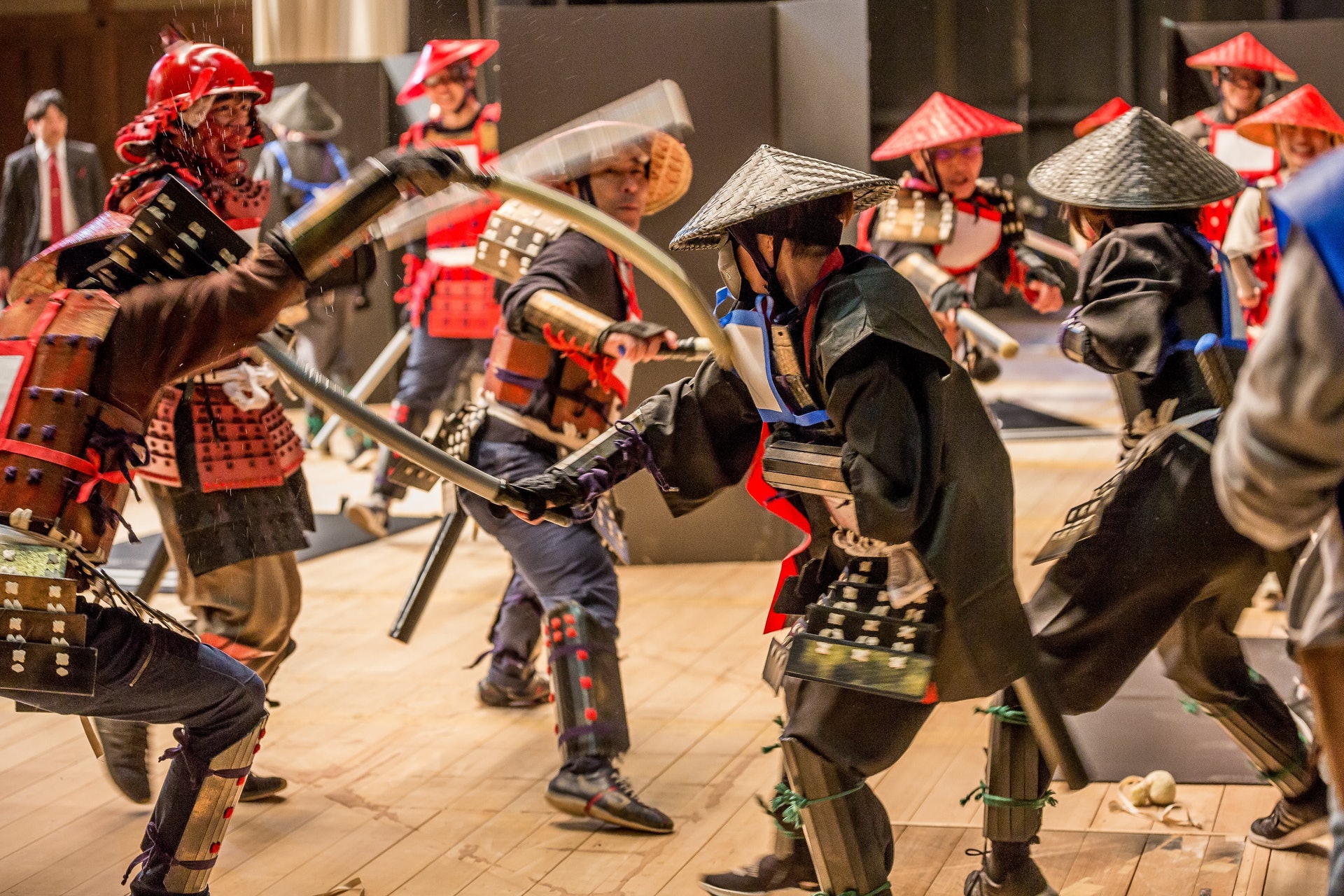 【日本】武士甲胄合战活动&著甲埋身摔跤用短刀有原因 - acfun弹幕