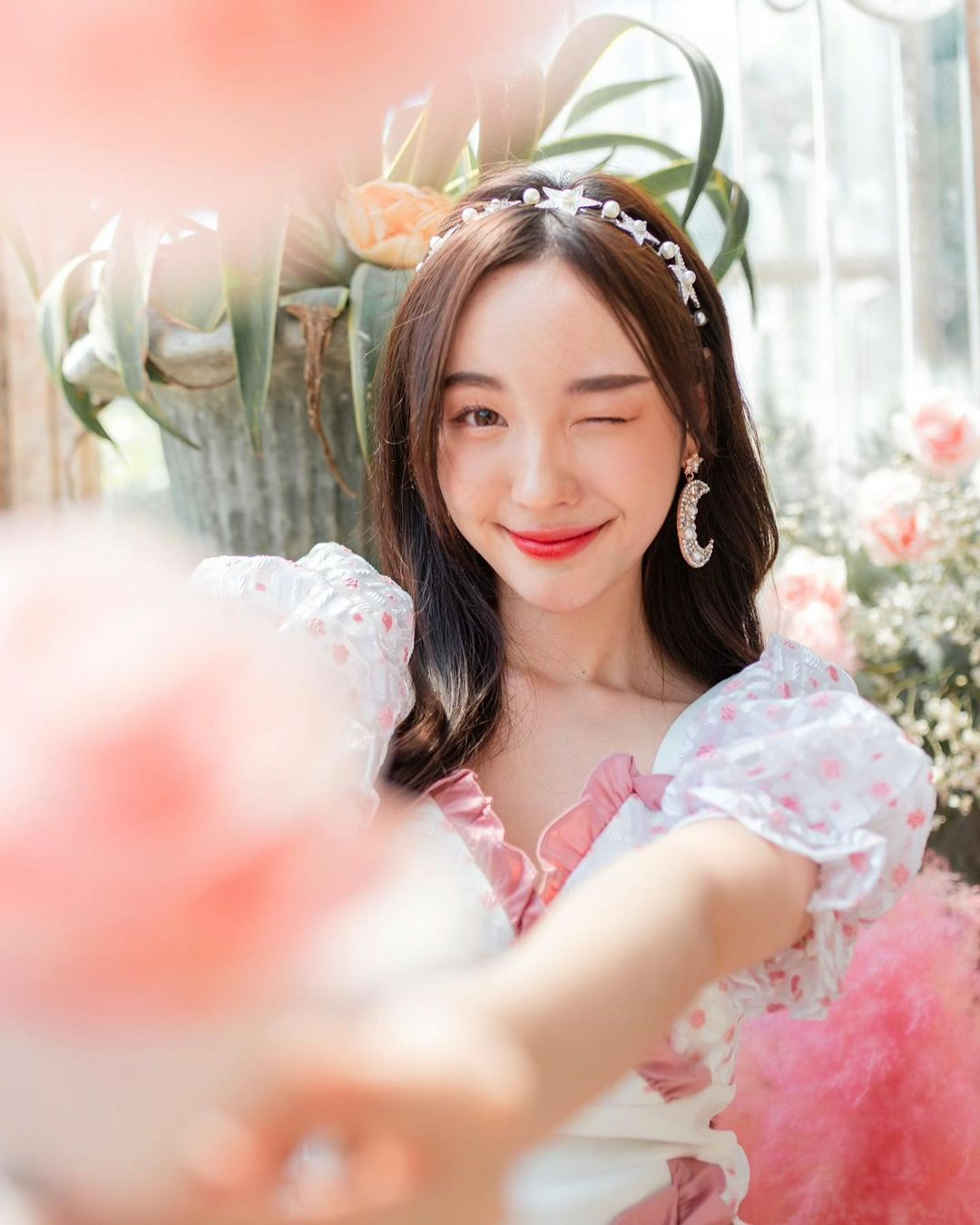 泰国妹kornkanok女友感爆棚甜而不腻爽朗笑容更是疗愈感十足