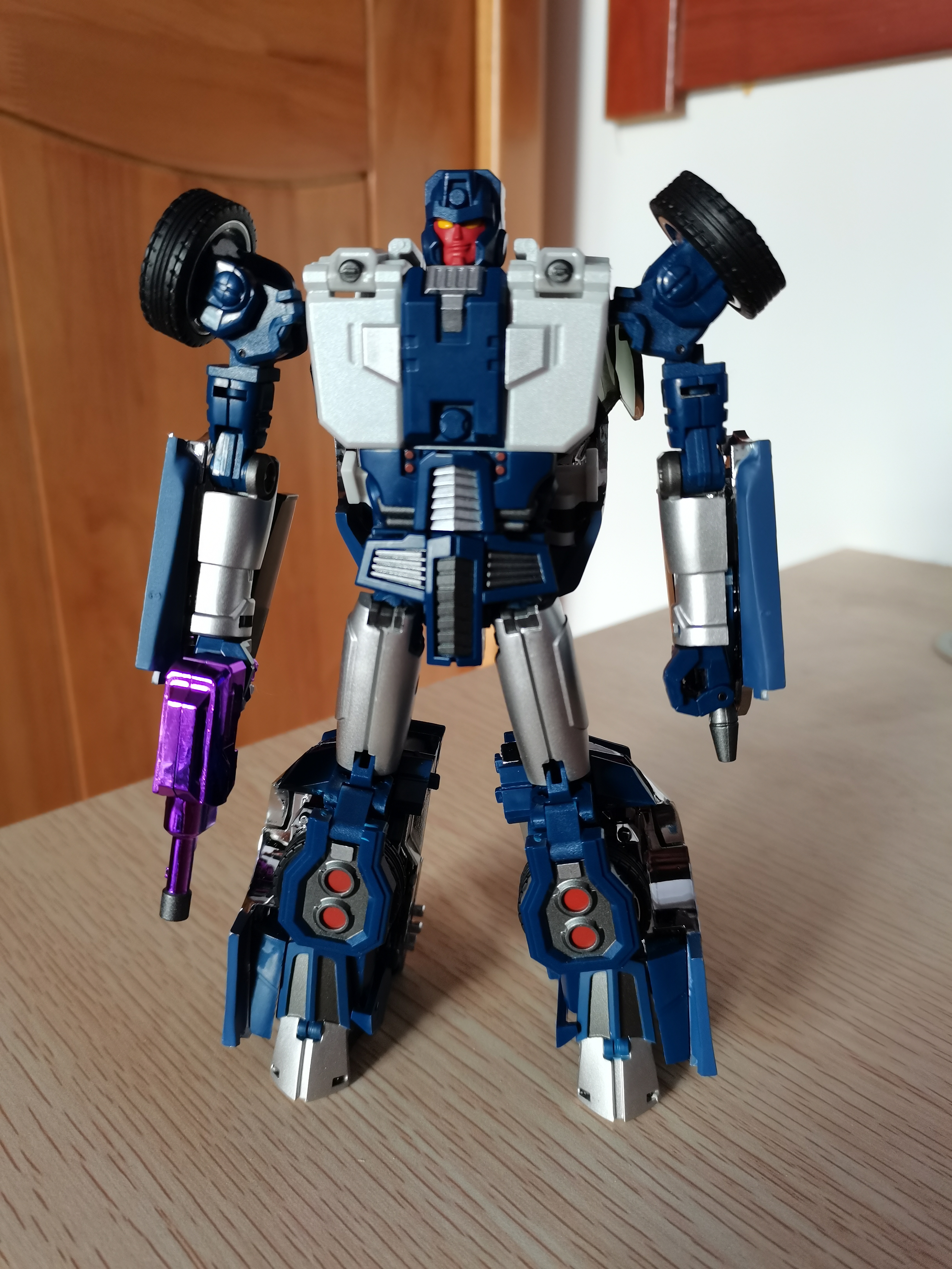 变形金刚玩具之tfm飞天虎电镀版打击