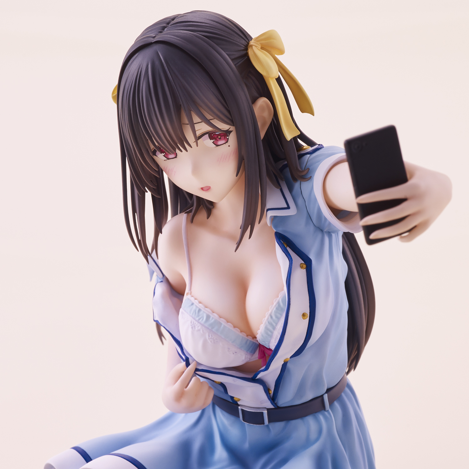 面色微红大胆自拍 E R I N A 封面女主松本绘里奈手办化