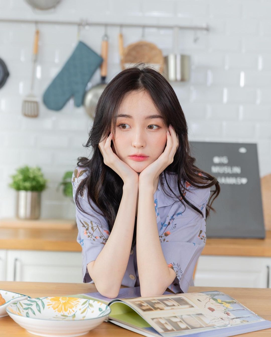 泰国妹kornkanok女友感爆棚甜而不腻爽朗笑容更是疗愈感十足