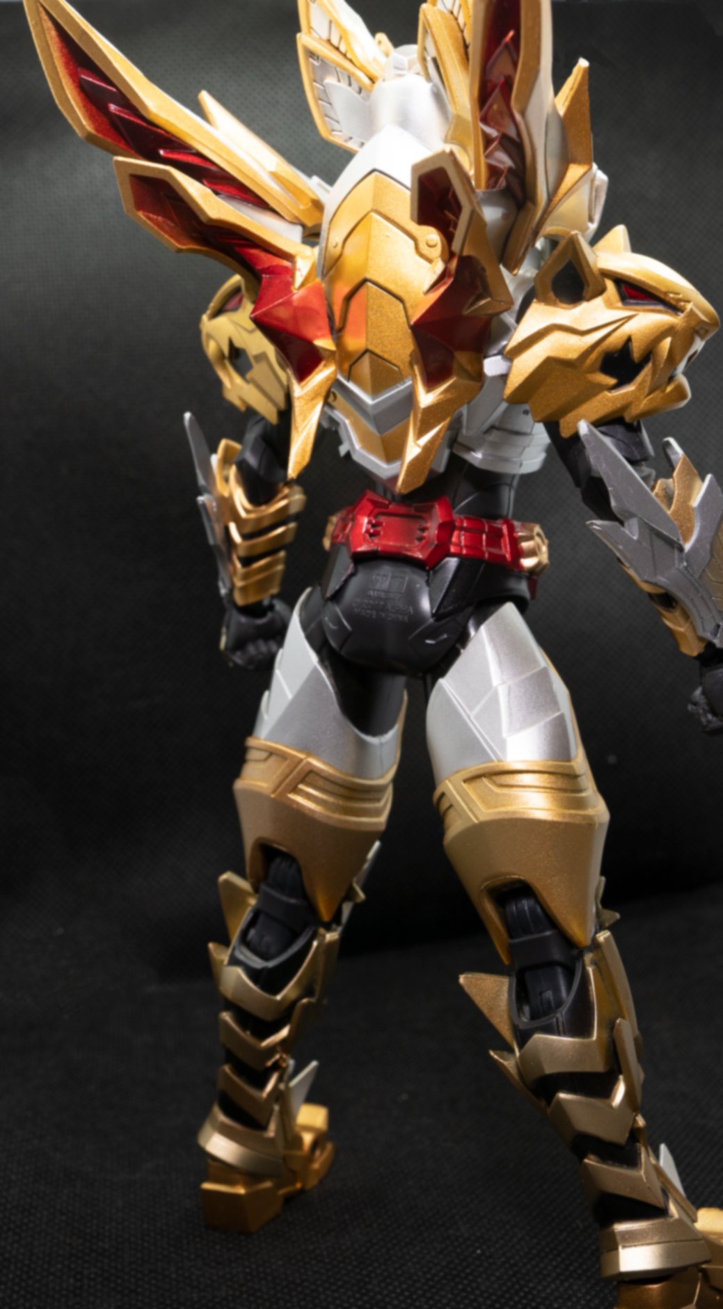 模玩瞎bb奥迪铠甲勇士进化版帝皇侠