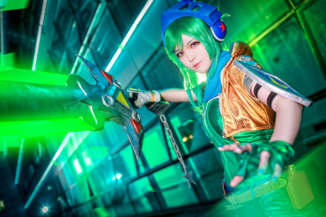 cos英雄联盟电玩勇者锐雯