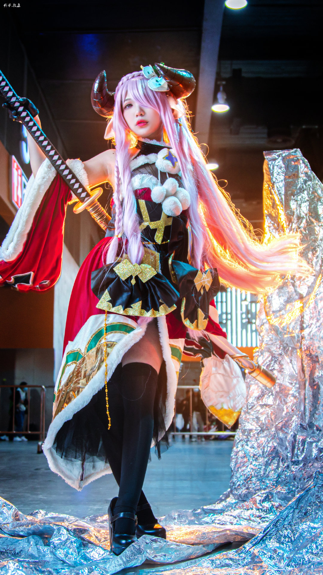 cosplay精选碧蓝幻想娜鲁梅亚cos拔剑的姿势帅到爆炸