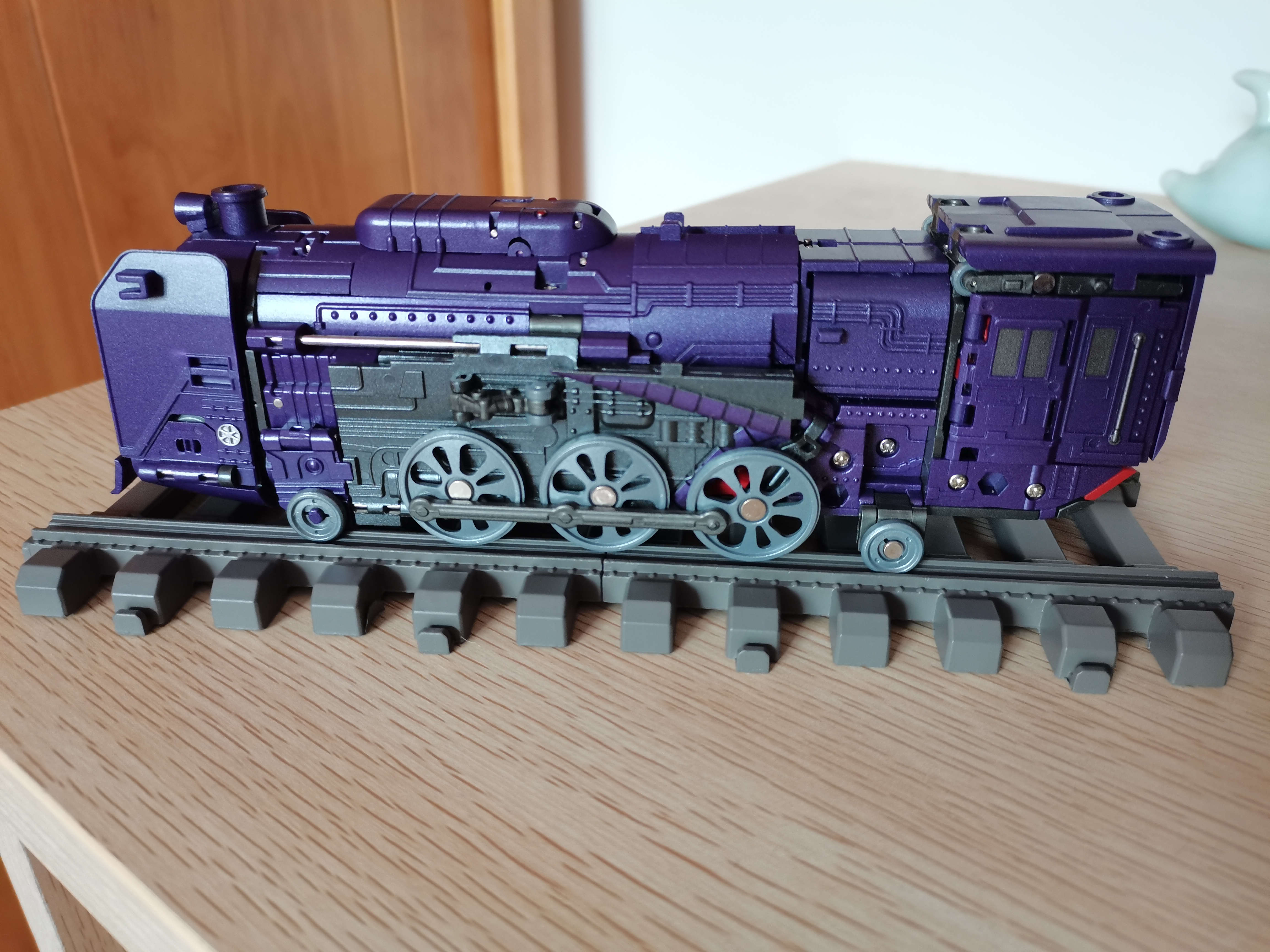 变形金刚玩具之zeta大火车