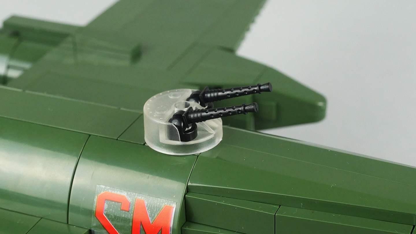 用500片零件搭建一架美军二战轰炸机能否合你心意呢