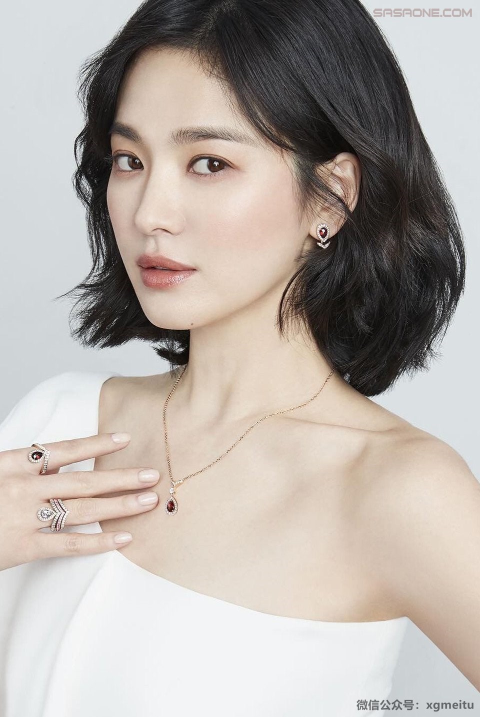 韩剧女王宋慧乔用她性感成熟的气质不断刷新事业巅峰