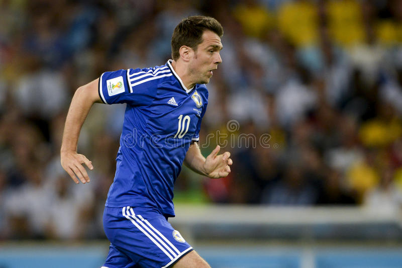 足球地理学堂 南斯拉夫往事之哲科的祖国波黑 缩小版的南斯拉夫 Acfun弹幕视频网 认真你就输啦 W ノ つロ