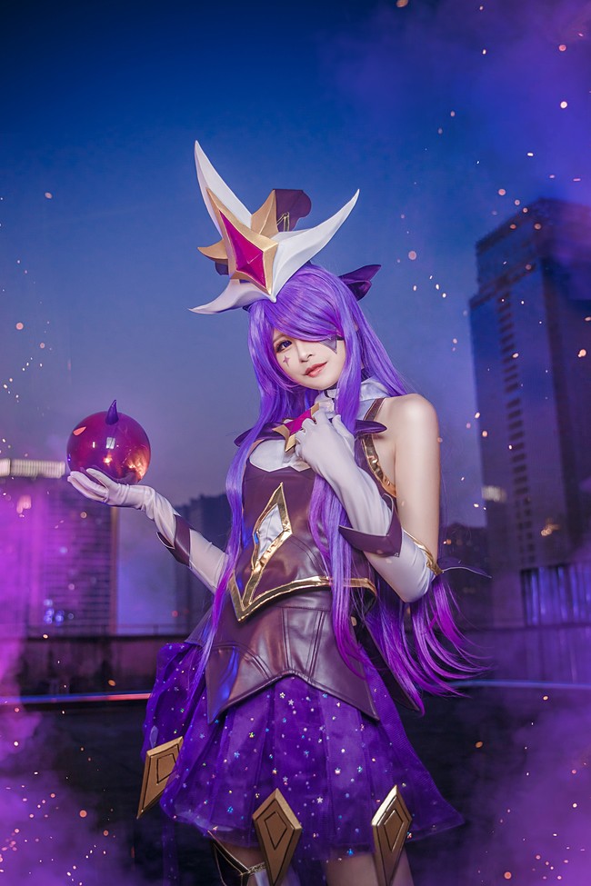 cos英雄联盟星之守护者暗黑元首辛德拉