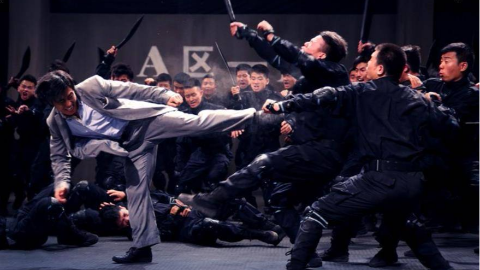 "武痴"岳松《超级保镖》精彩动作混剪,太燃了!