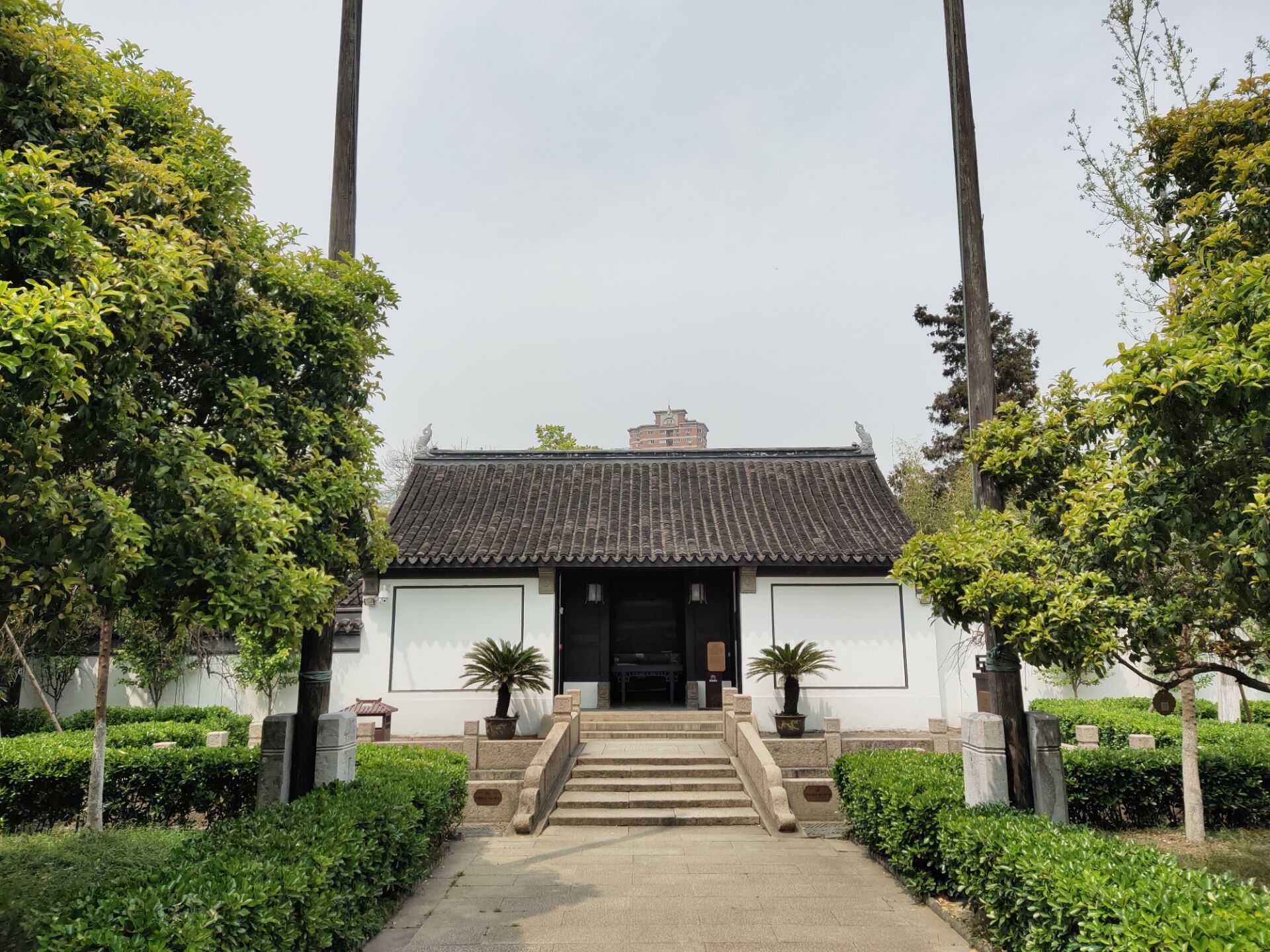 奔走在无锡东林书院薛福成故居