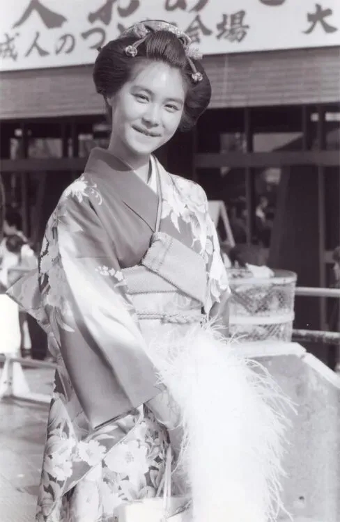 19701990年代日本女星的成人礼照片你肯定没看过