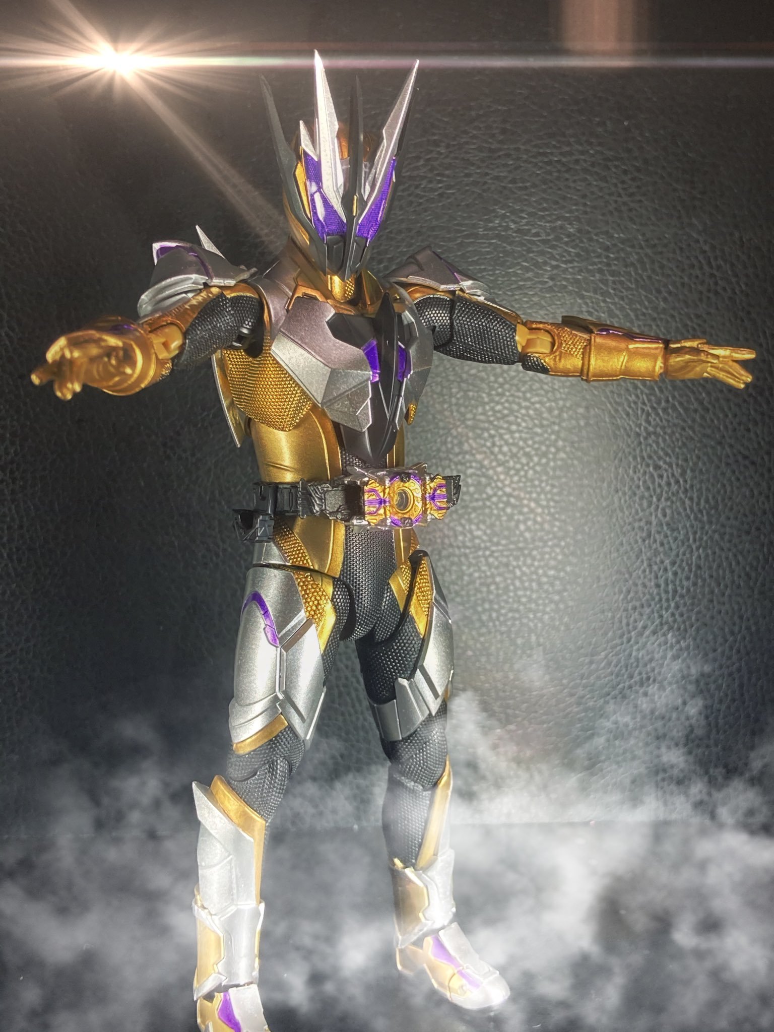 假面骑士01shf假面骑士千骑thouser实拍图