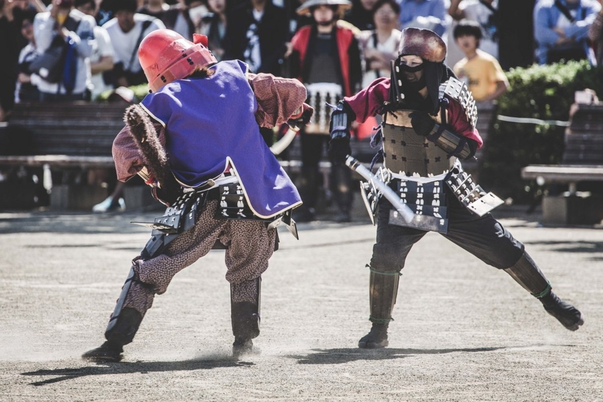 【日本】武士甲胄合战活动&著甲埋身摔跤用短刀有原因 - acfun弹幕