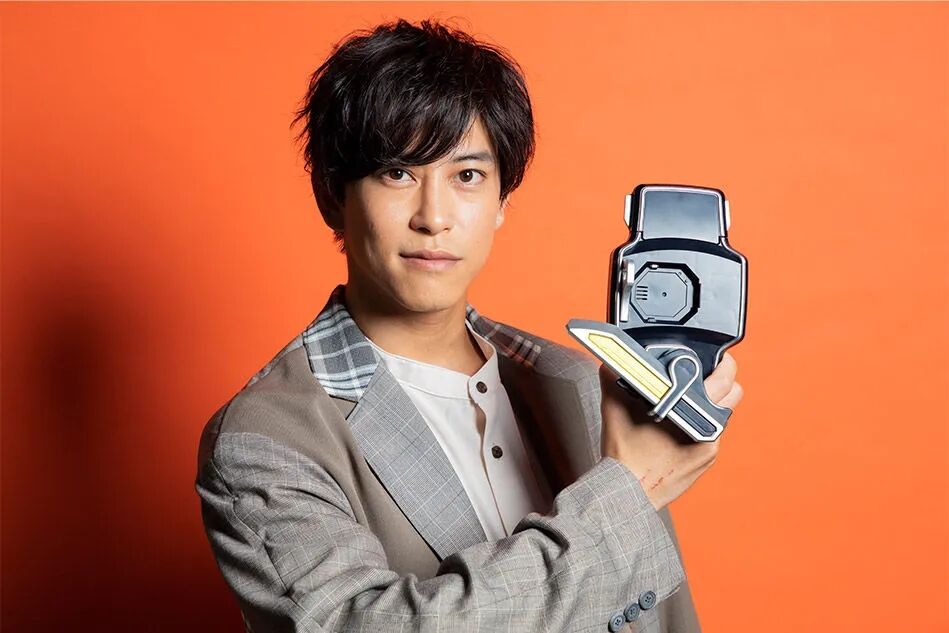 假面骑士铠武csm宣传纪念主演佐野岳小林豊为其打call