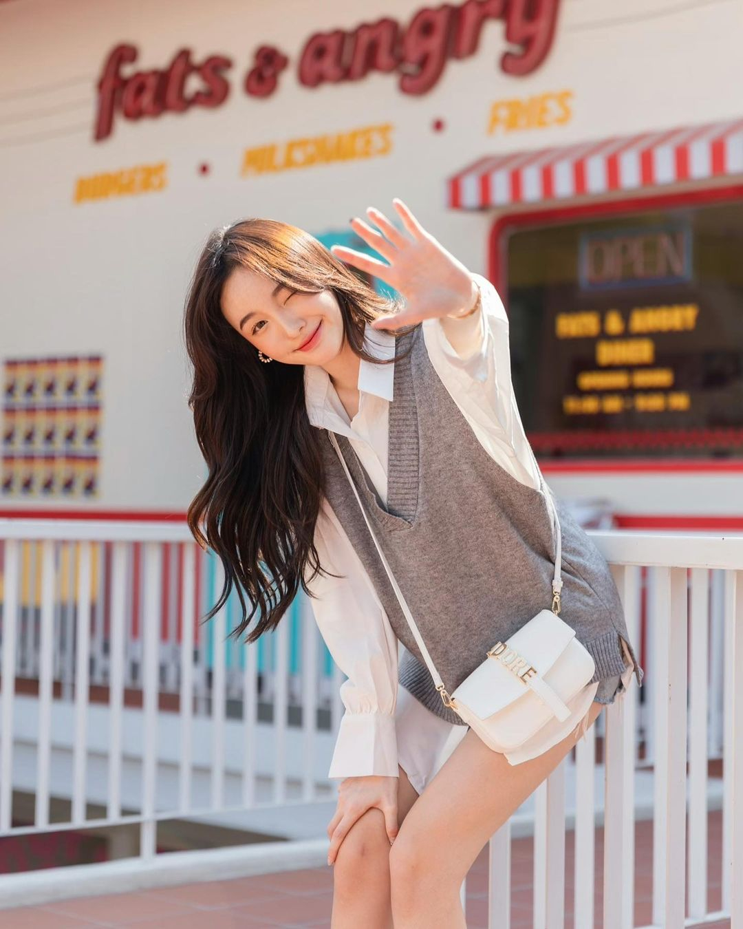 泰国妹kornkanok女友感爆棚甜而不腻爽朗笑容更是疗愈感十足