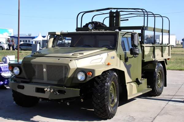 俄罗斯狼式(vpk-3927 volk)轻型多用途装甲车 - acfun弹幕视频网