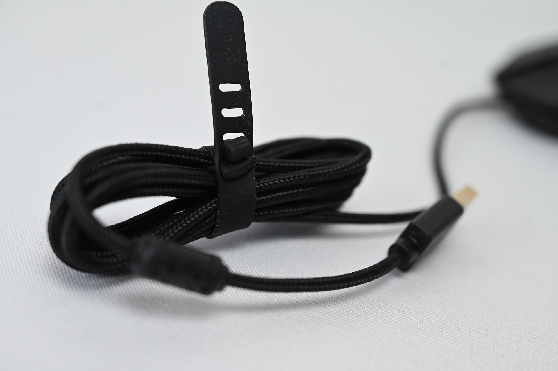 高性价比达尔优A970—黑武士KBI游戏鼠标